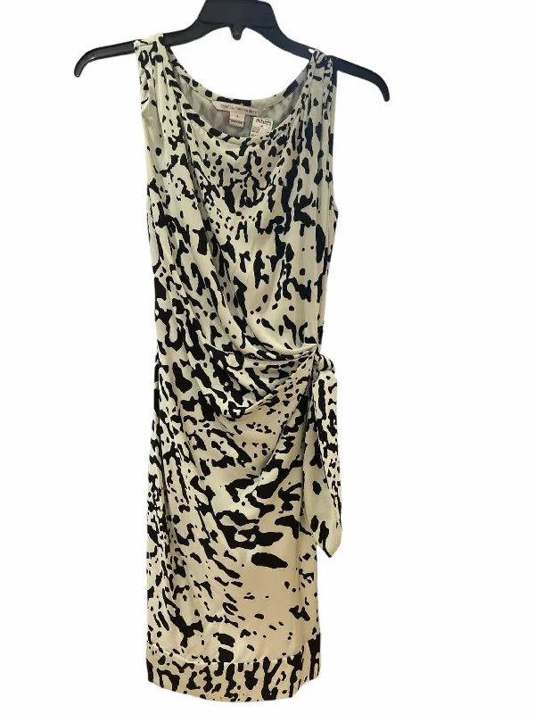 Deal of the Day diane von furstenberg Mint and Black Size 6 Dress