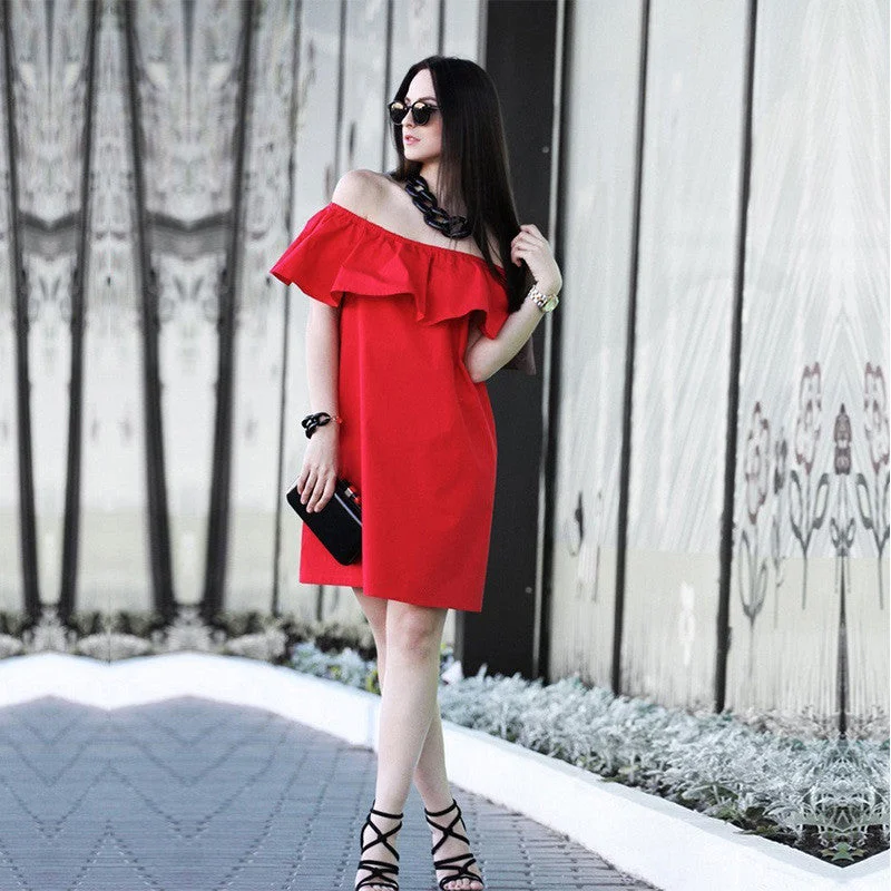 Savings Galore Off Shoulder Boat Neck Sleeveless Short Dress
