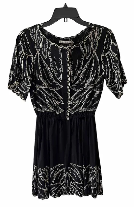 Bargain Bin alice + olivia Black and white Size 2 Dress
